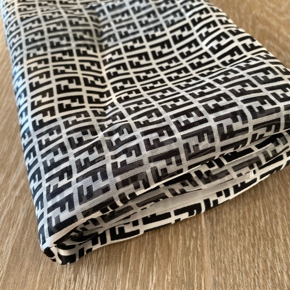 Fendi FF Vintage silk scarf! - Picture 10 of 10